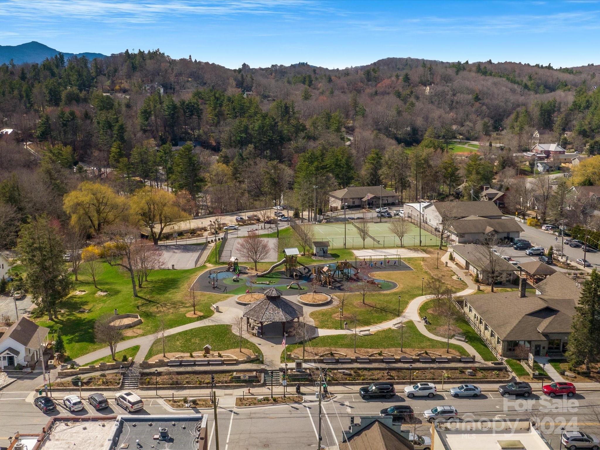 The Bluffs at Blowing Rock - Residential