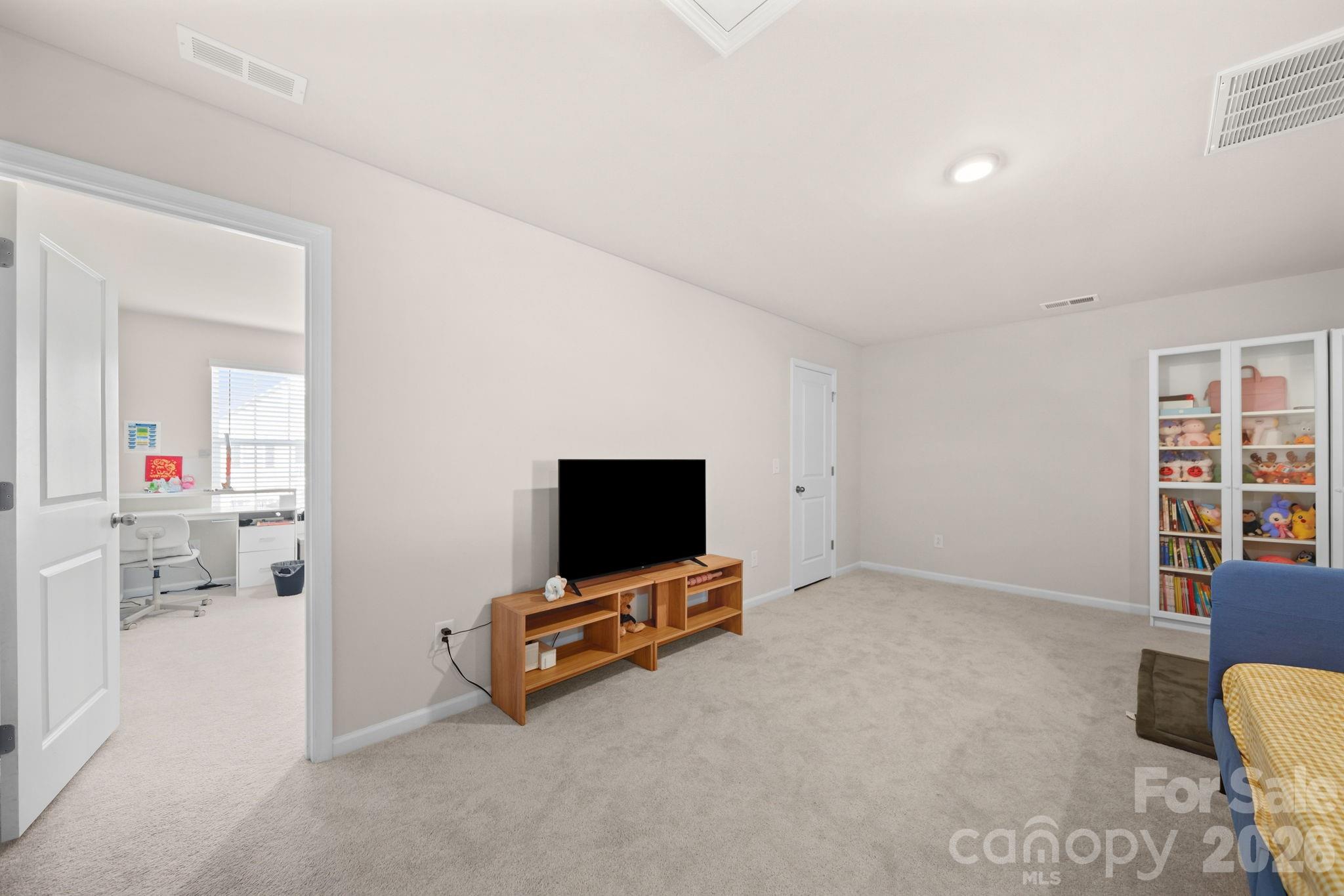 Elizabeth - Residential