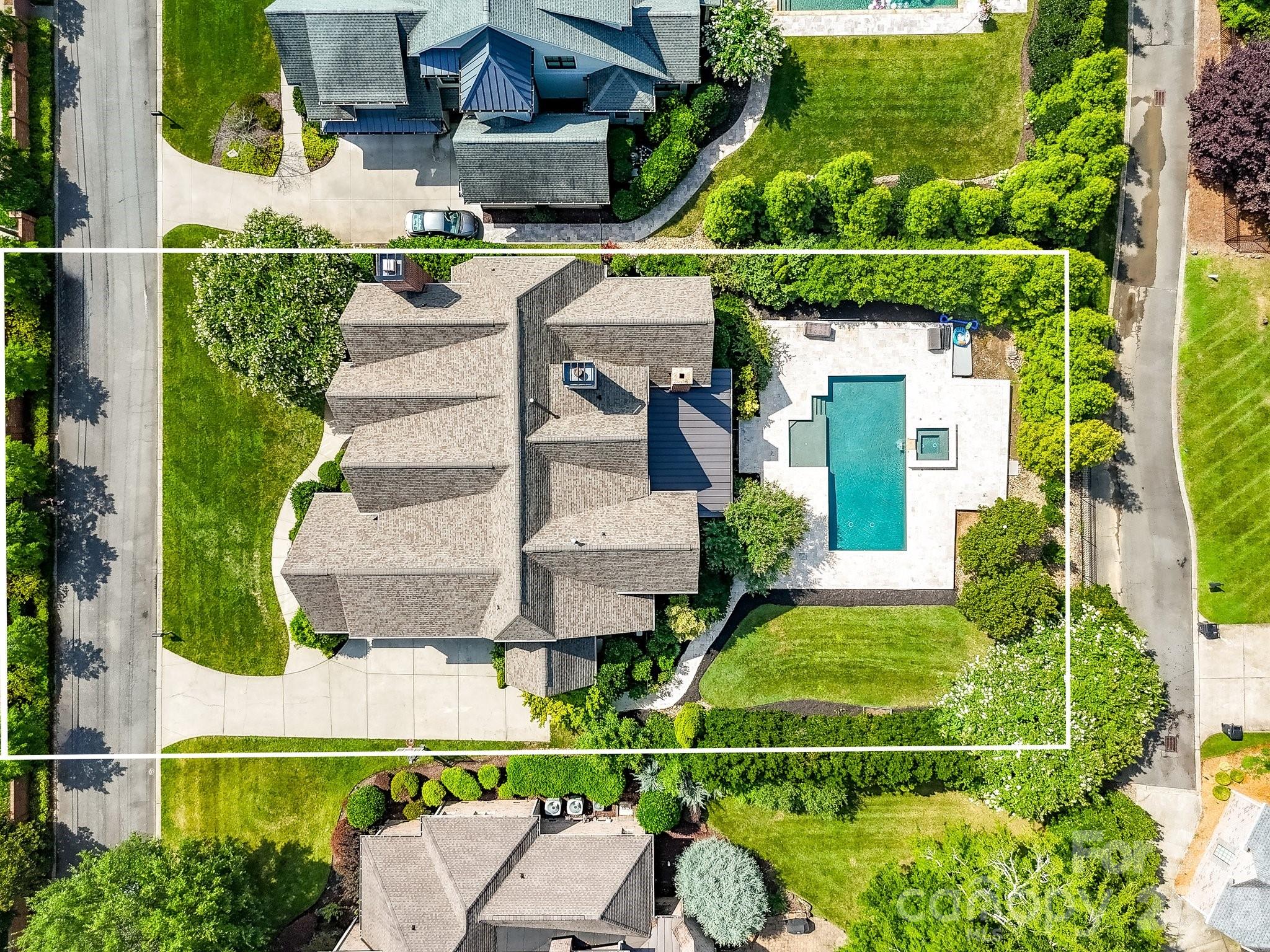 808 Huntington Park Drive
