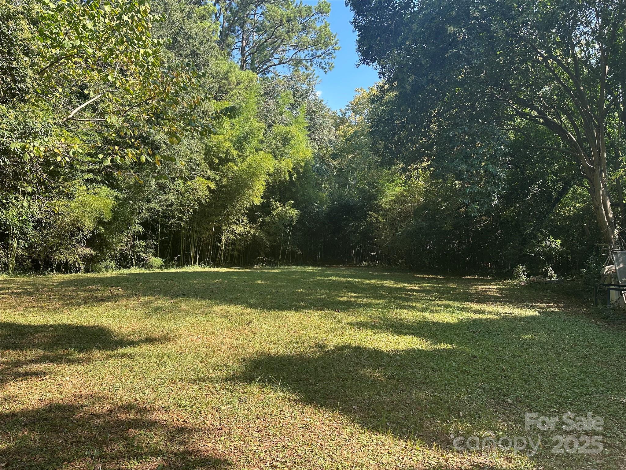 630 N Confederate Avenue