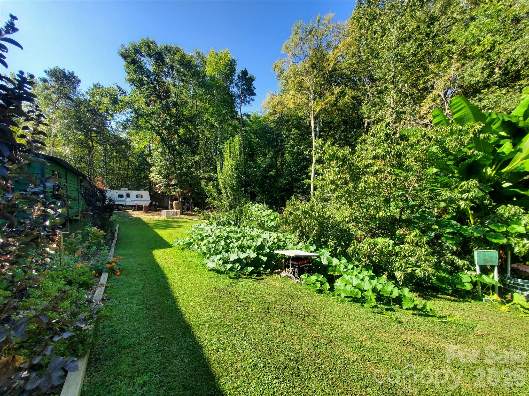 4715 Needmore Road 3