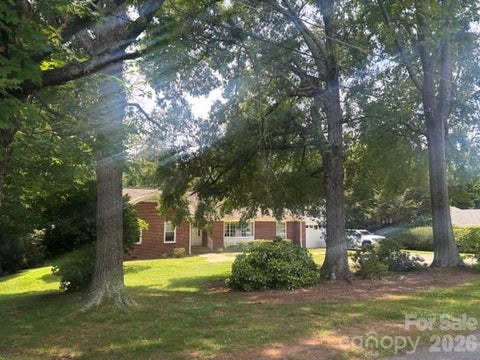 Photo of 1807 5th Street NW, Hickory, NC 28601 (MLS # 4394751)