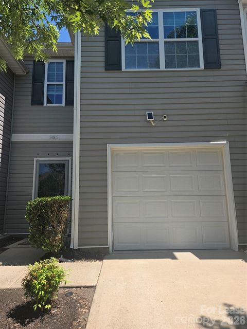Photo of 9116 Bradstreet Commons Way, Charlotte, NC 28215 (MLS # 4384435)