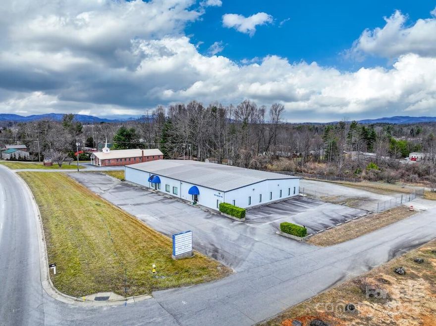 Excellent opportunity to acquire a 12,000 SF flex building on an emerging corridor only 3/4 mile from I-26. This building comes complete with full climate control, 4,000 SF of office, 4 bathrooms, 3 Phase power and two rollup doors. In addition to the extensive amount of marked parking spaces, this property comes complete with a .25 Acre, secure laydown yard.

See brochure for more informaton.

Contact listing broker to schedule a showing.