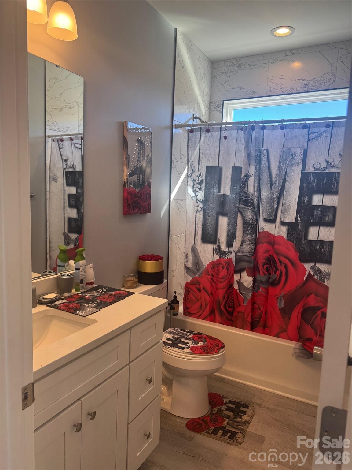 MORGAN ESTATES - Residential