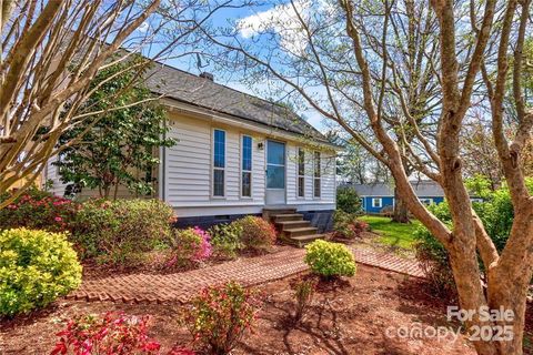 145 Duke Street Cooleemee NC 27014