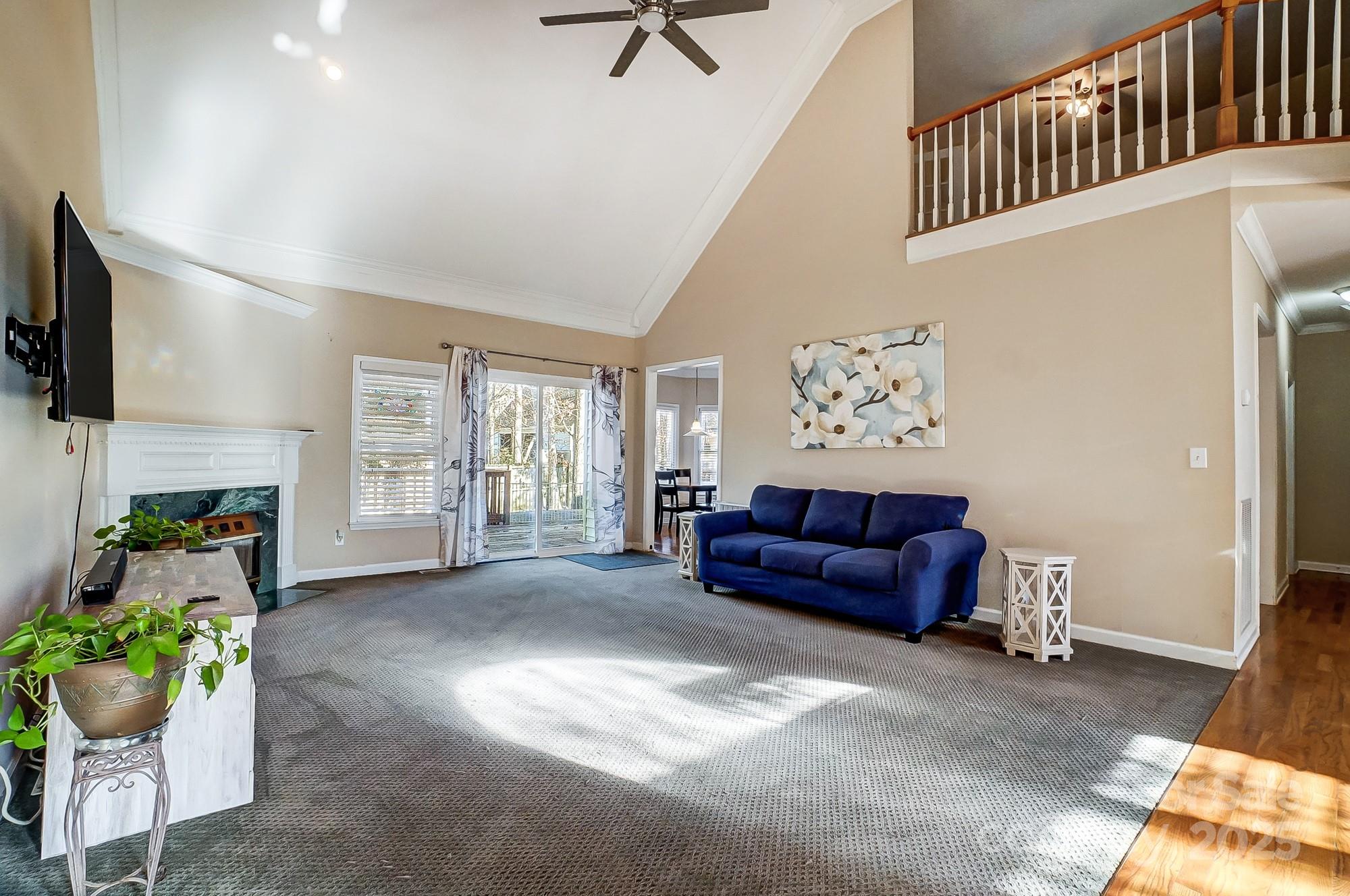 952 Hummingbird Lane