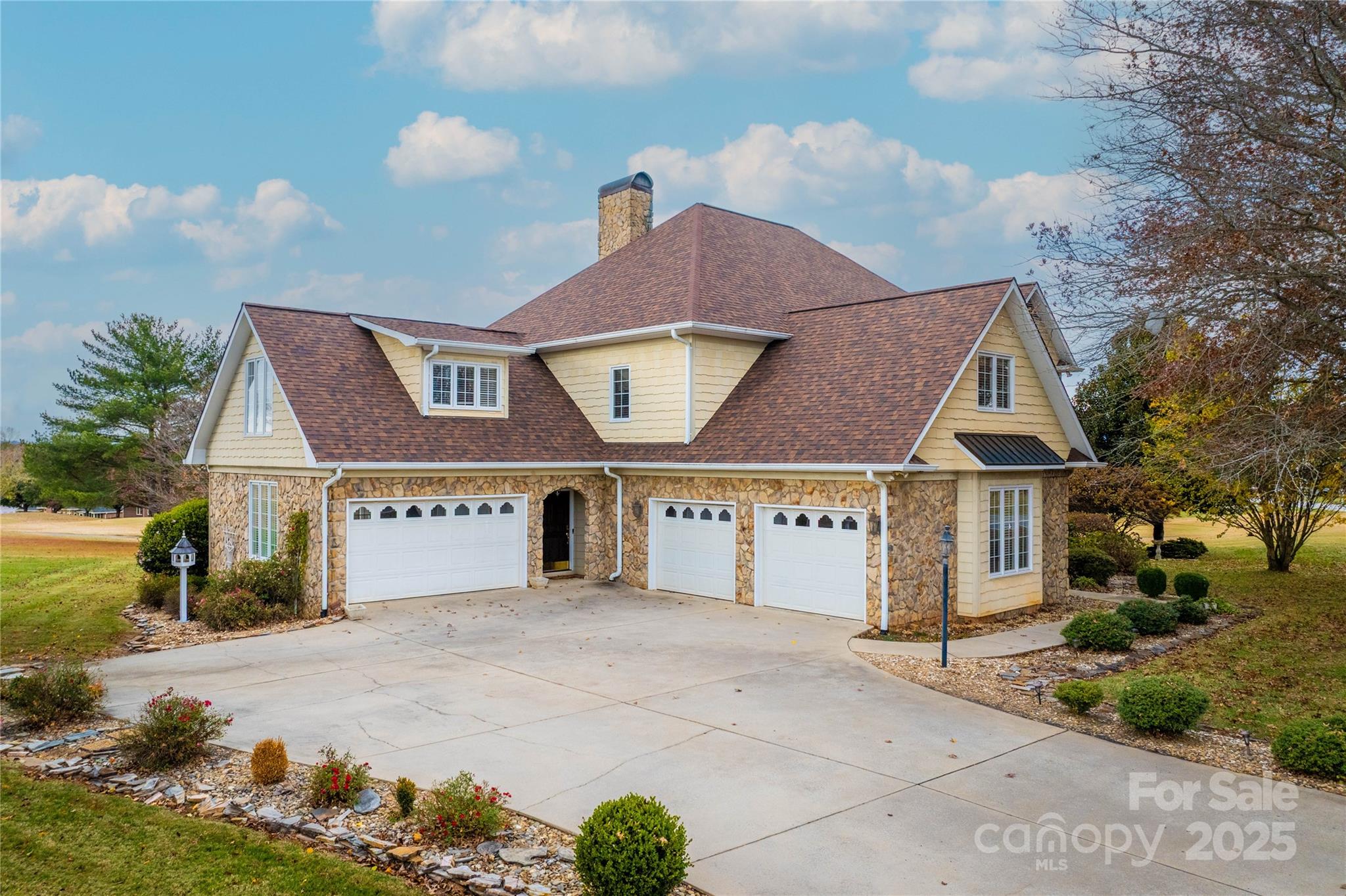 Granada Farms - Residential