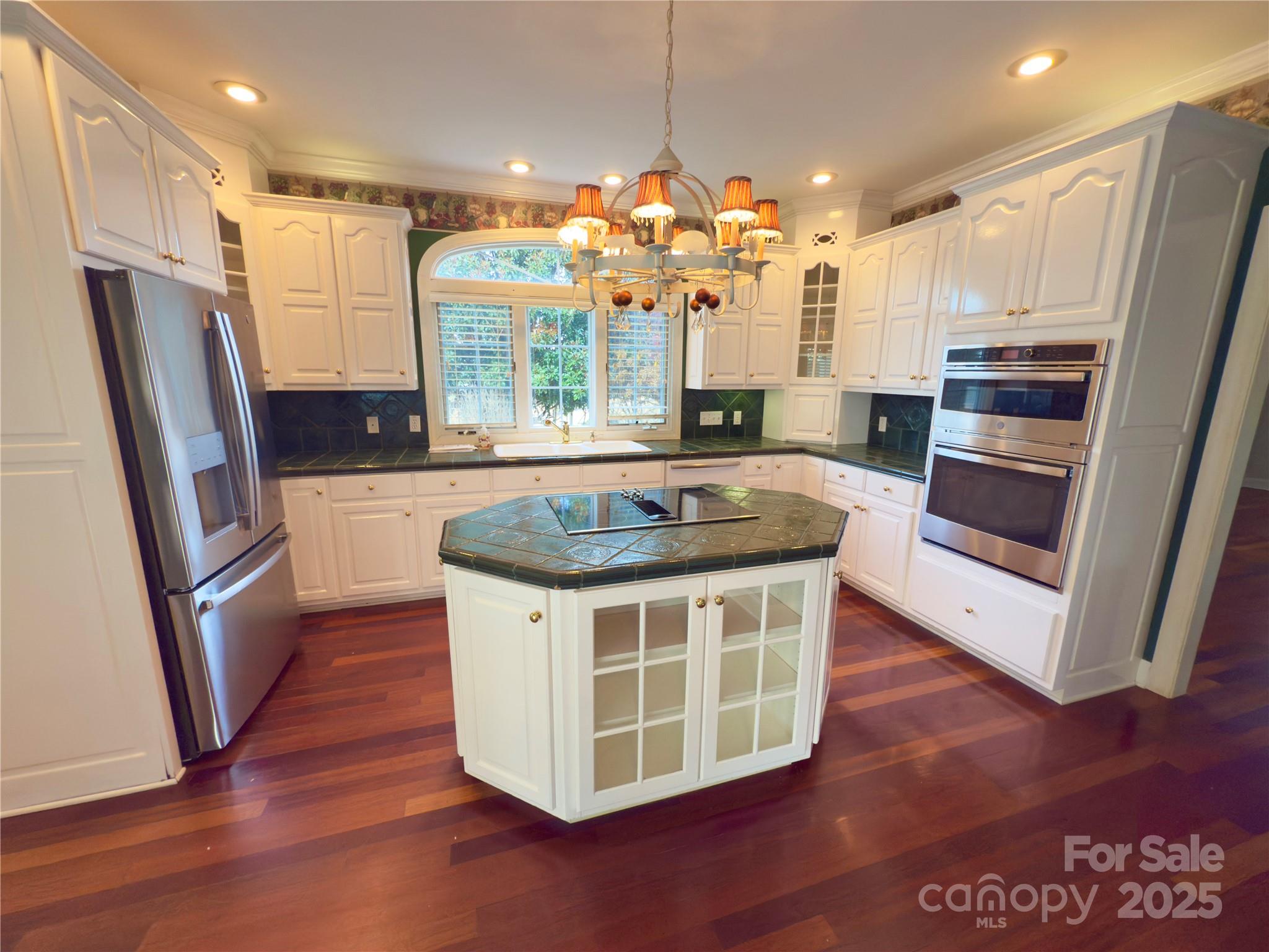 Granada Farms - Residential