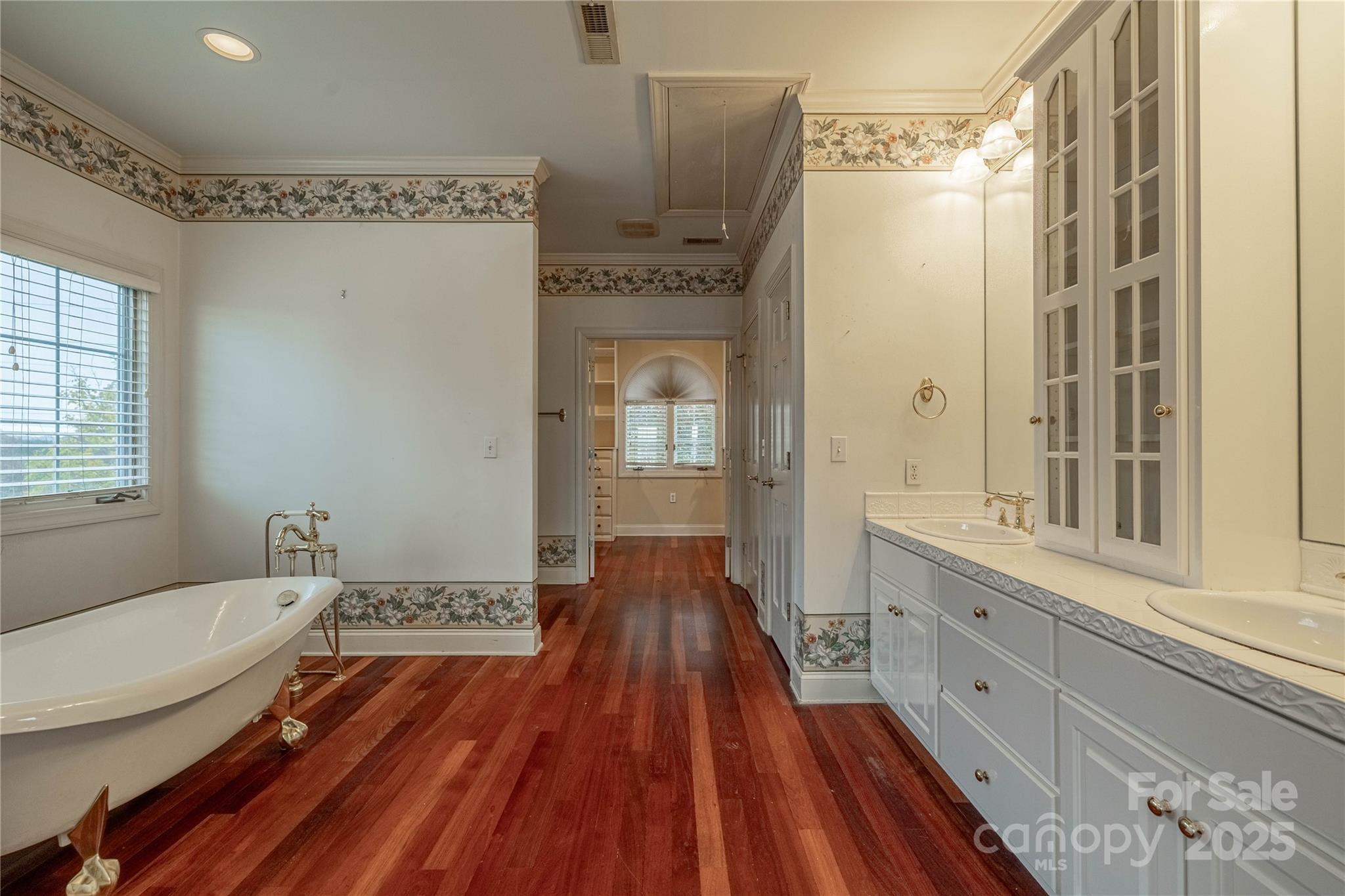 Granada Farms - Residential