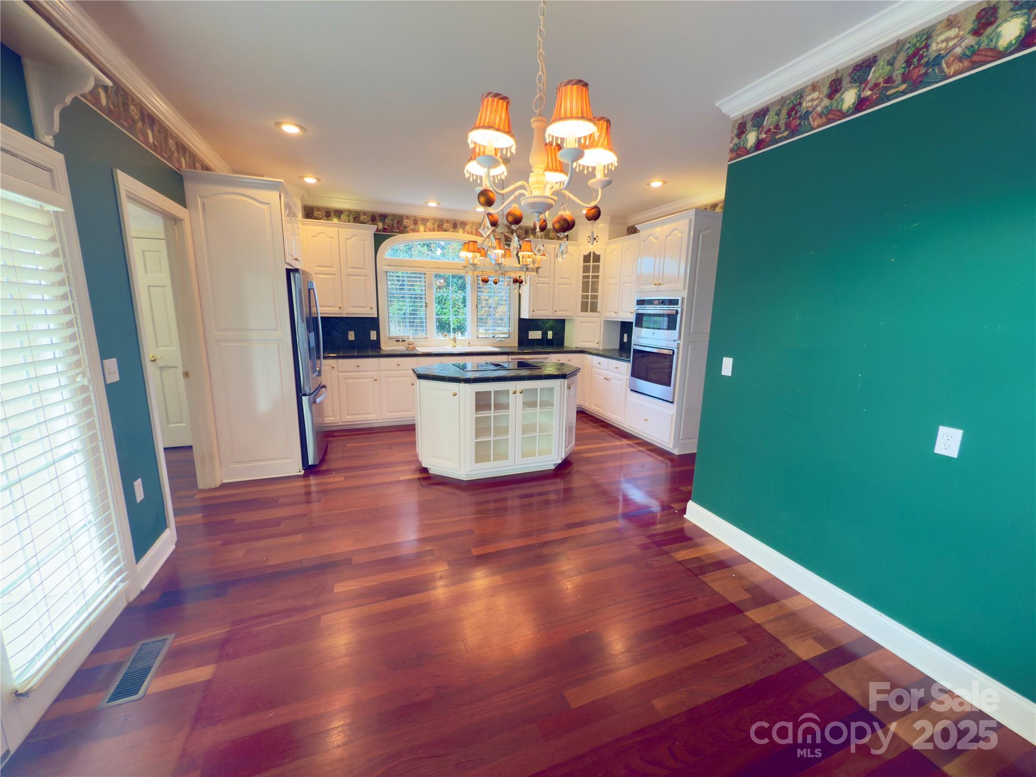 Granada Farms - Residential