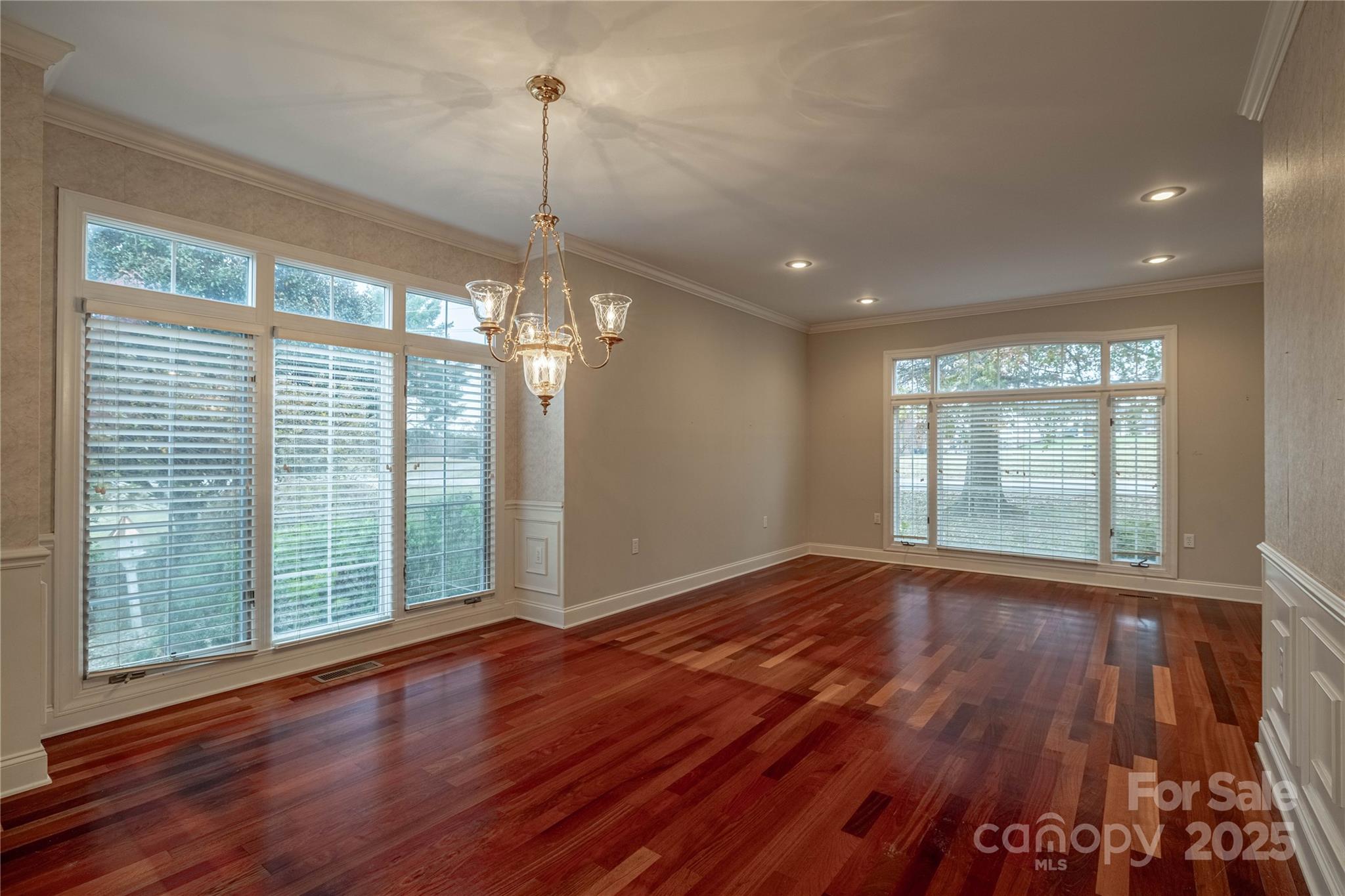 Granada Farms - Residential