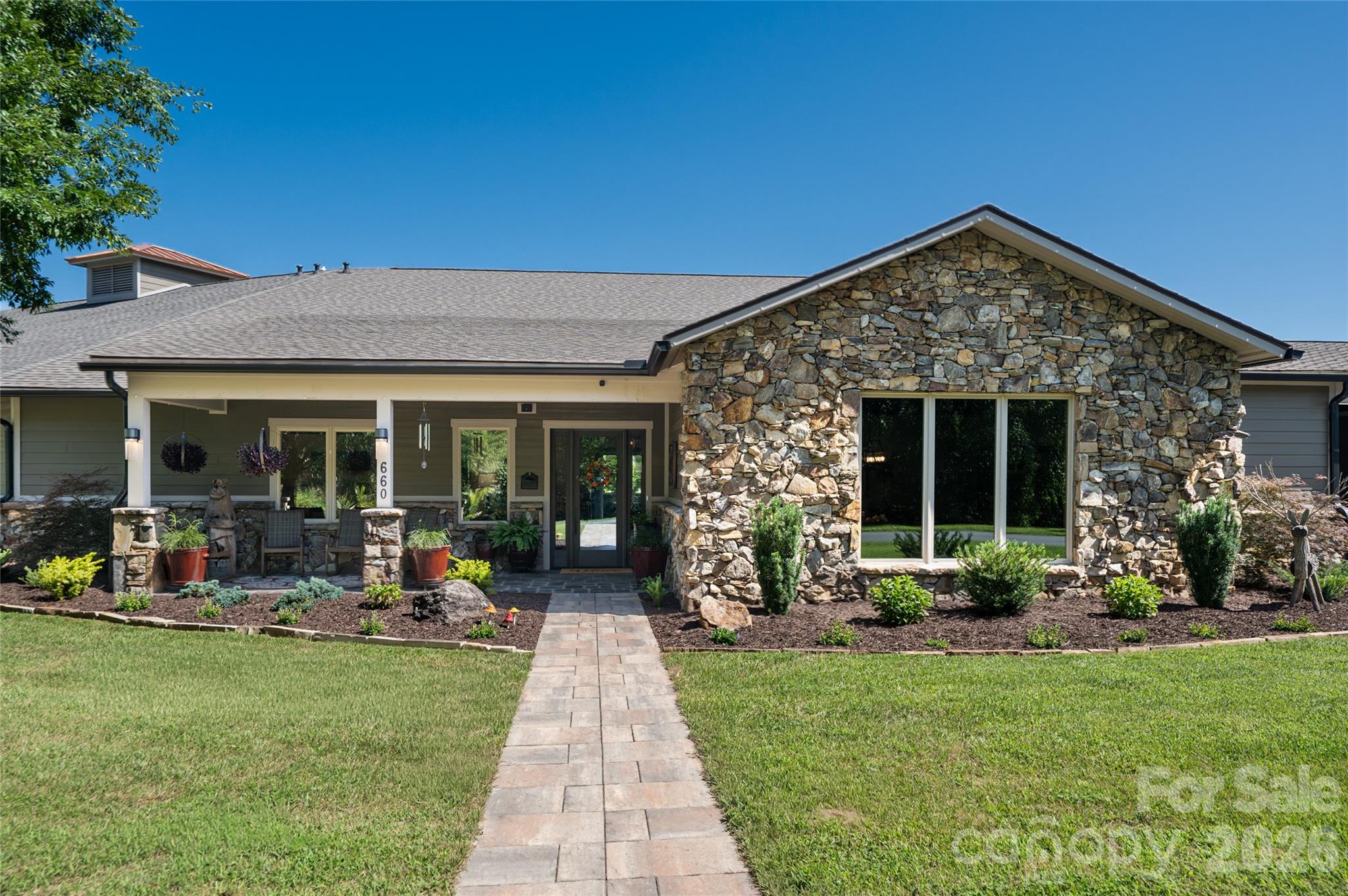 660 Pleasant Grove Road, Hendersonville, NC, 28739