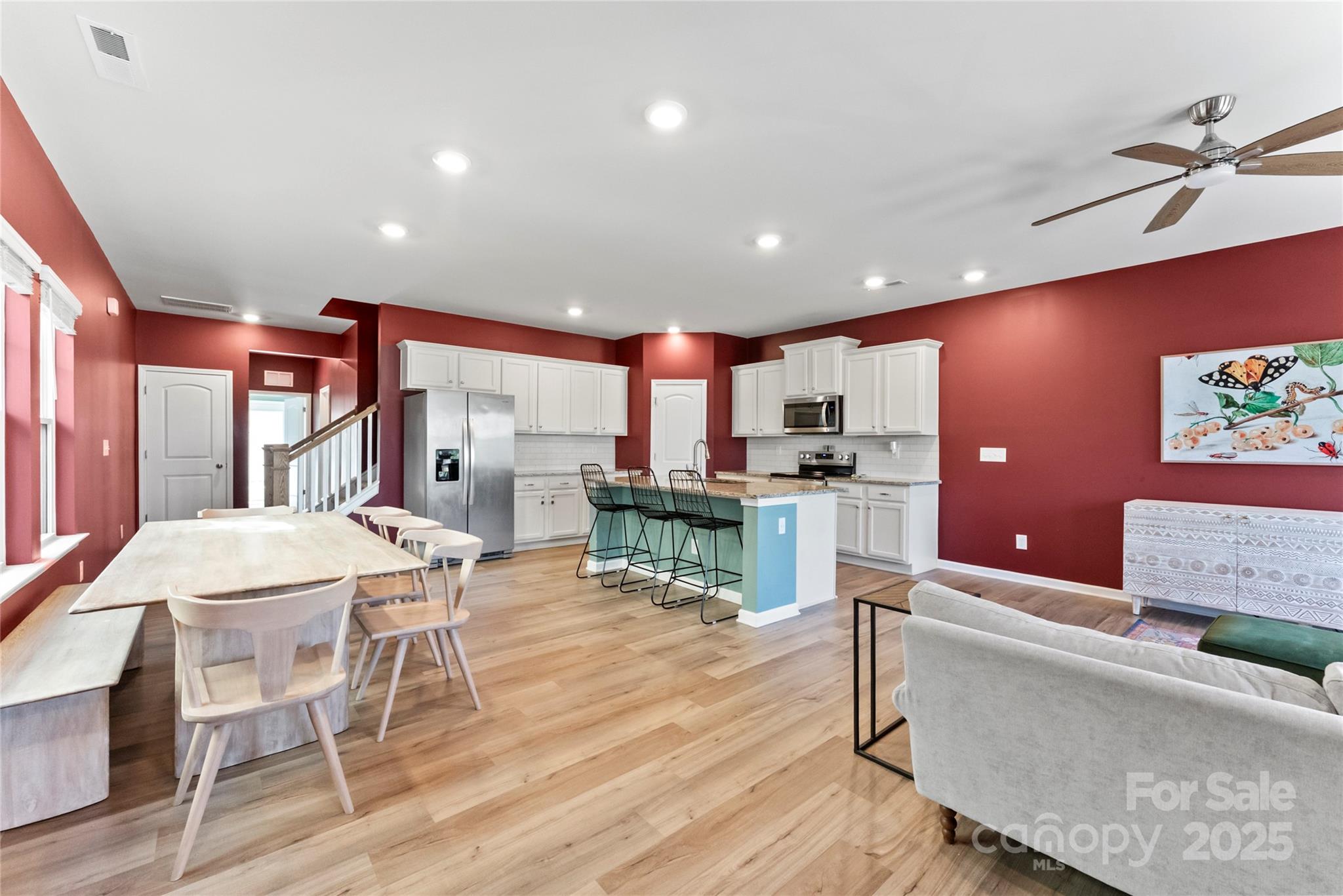 423 Wescott Street 73