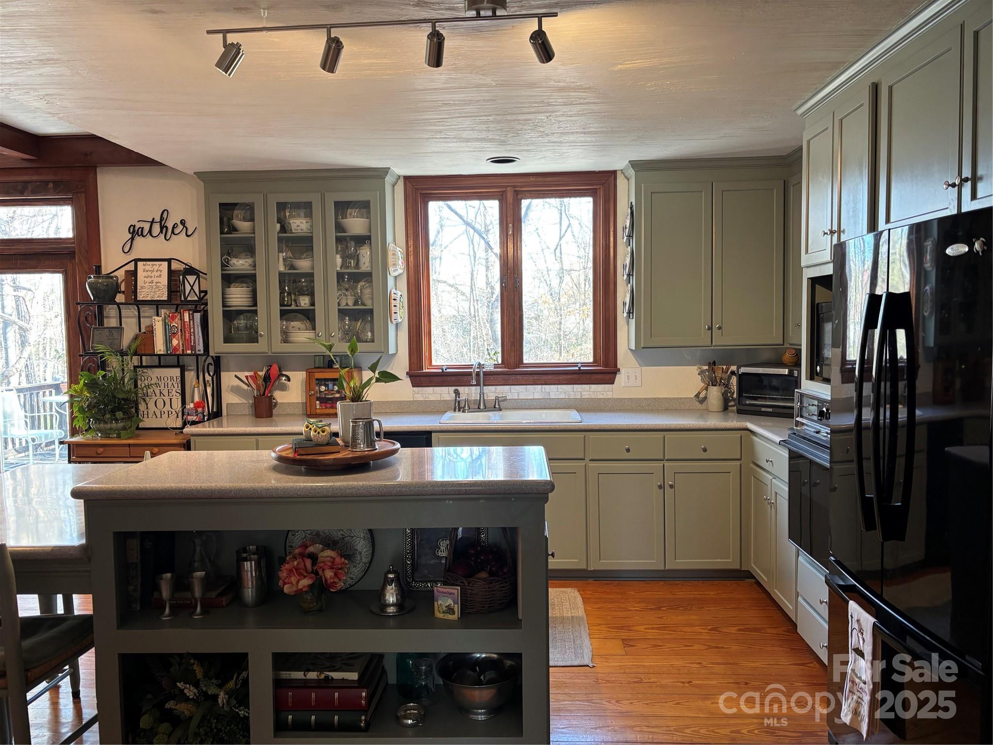 511 Glencurry Drive