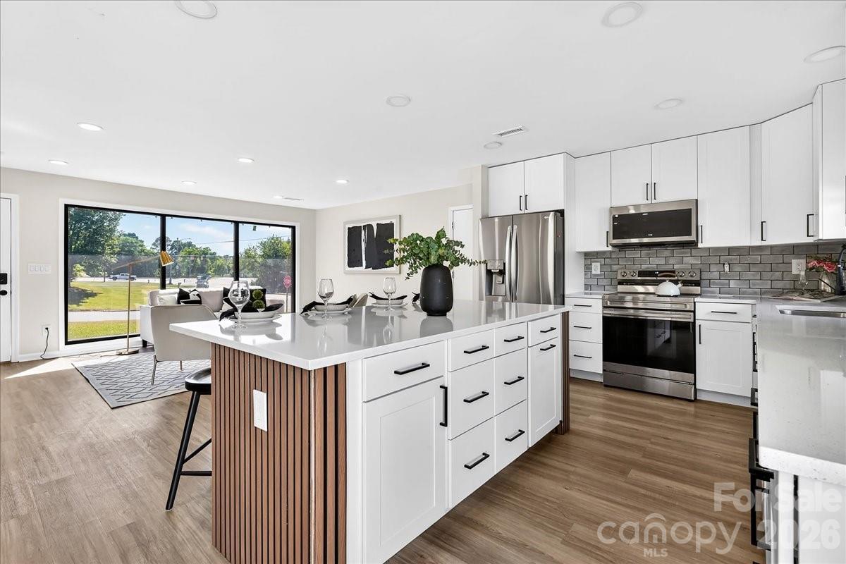 1236 Landsdowne Drive