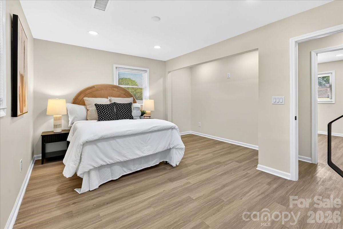 Landsdowne - Residential