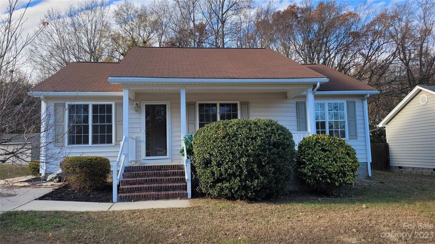 No HOA! Move in Ready! This 3 bedroom, 2 bath ranch is located in city limits of Gastonia.  It has brand new wide plank flooring , fresh paint, covered front porch and french doors to concrete patio in back.  New gas heating and cooling per seller!  Laundry closet in hall.  Water heater located in storage on back.  Convenient to downtown  and easy access to highway.  

Please include preapproval and/ or proof of funds with all offers.
