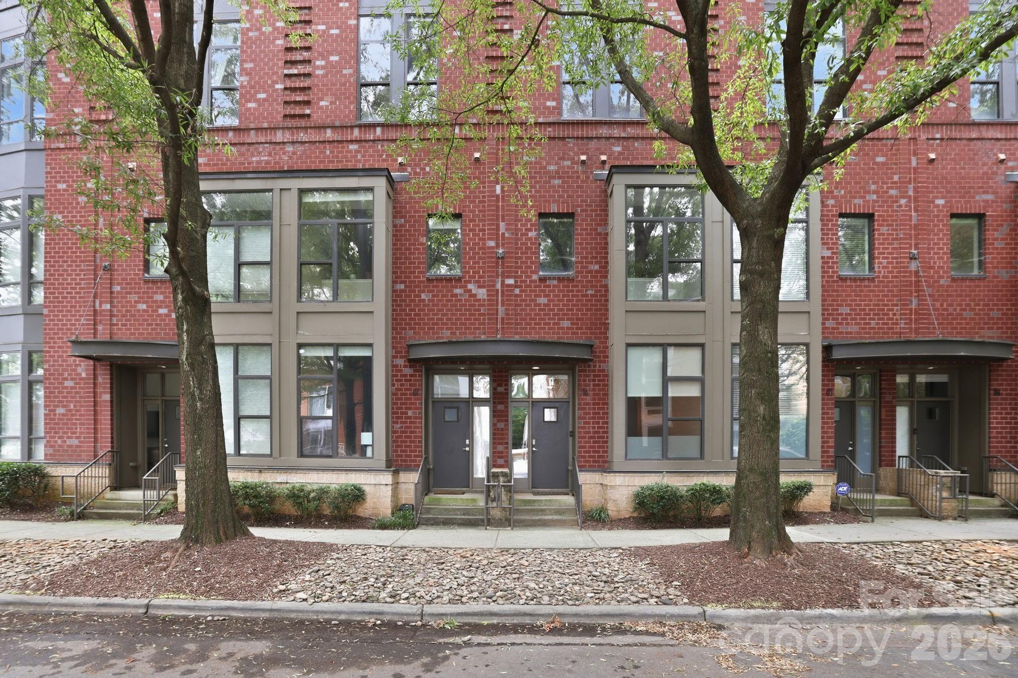 2125 Southend Drive 106