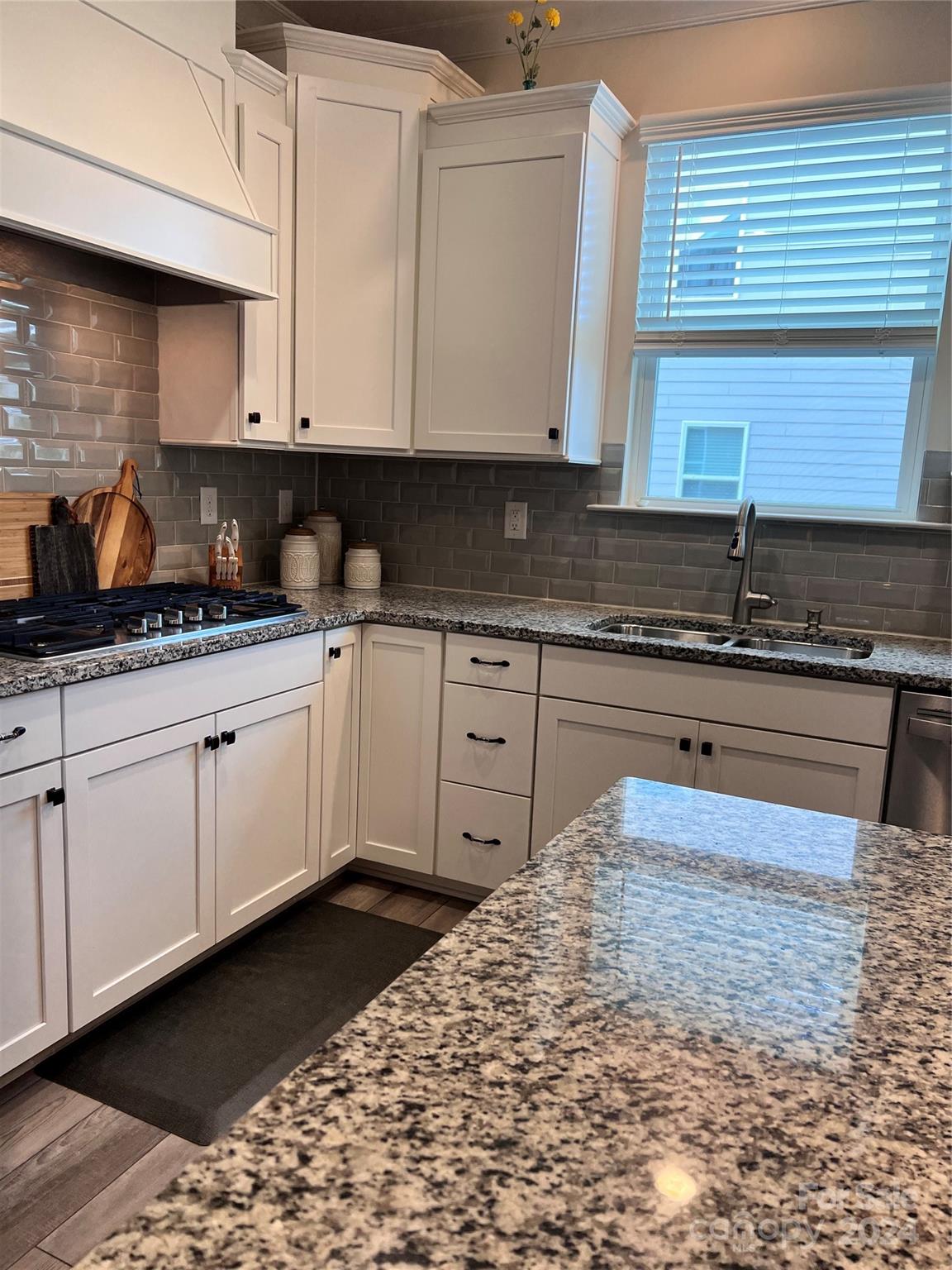 Lake Crest - Residential