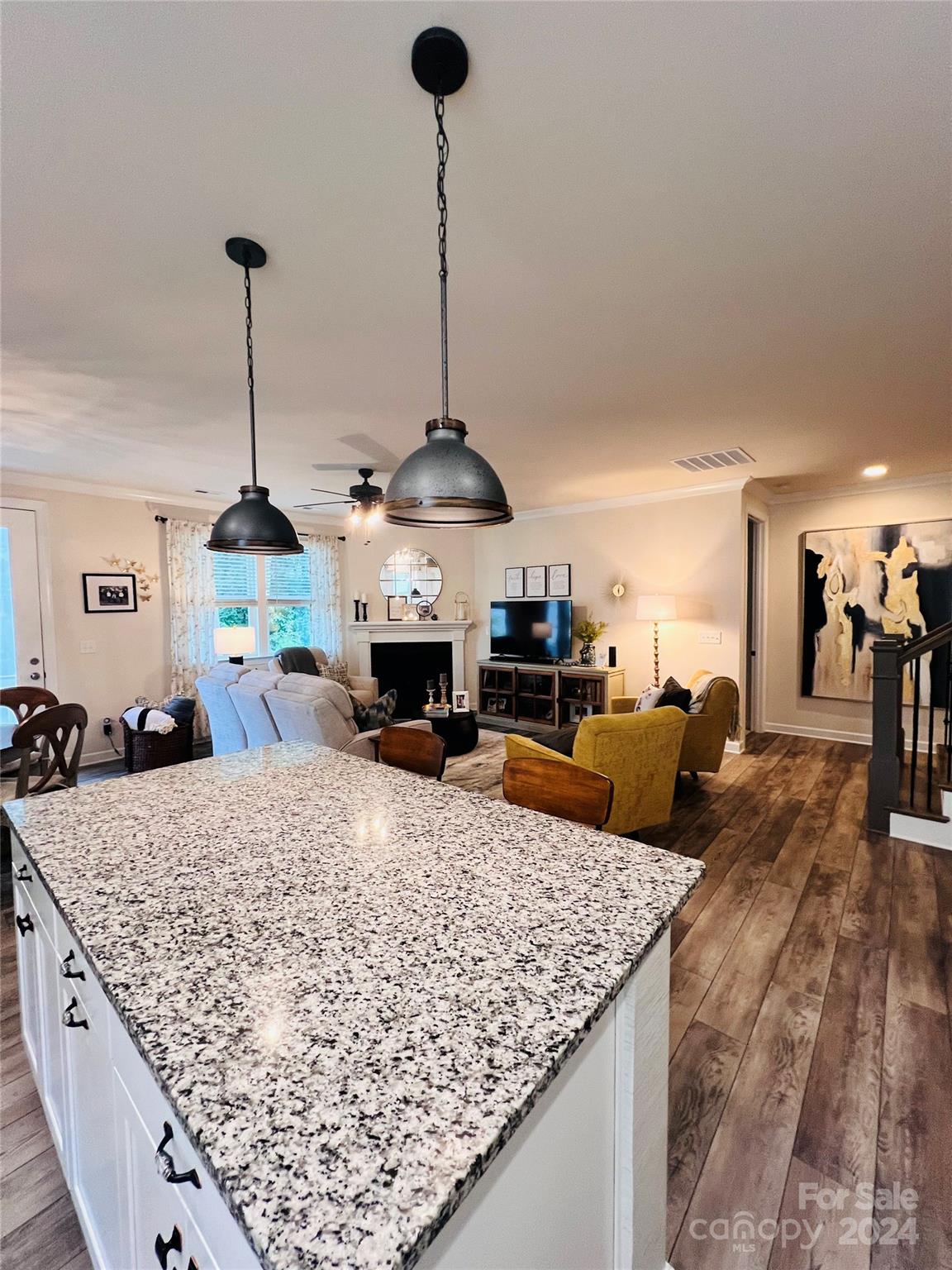 Lake Crest - Residential