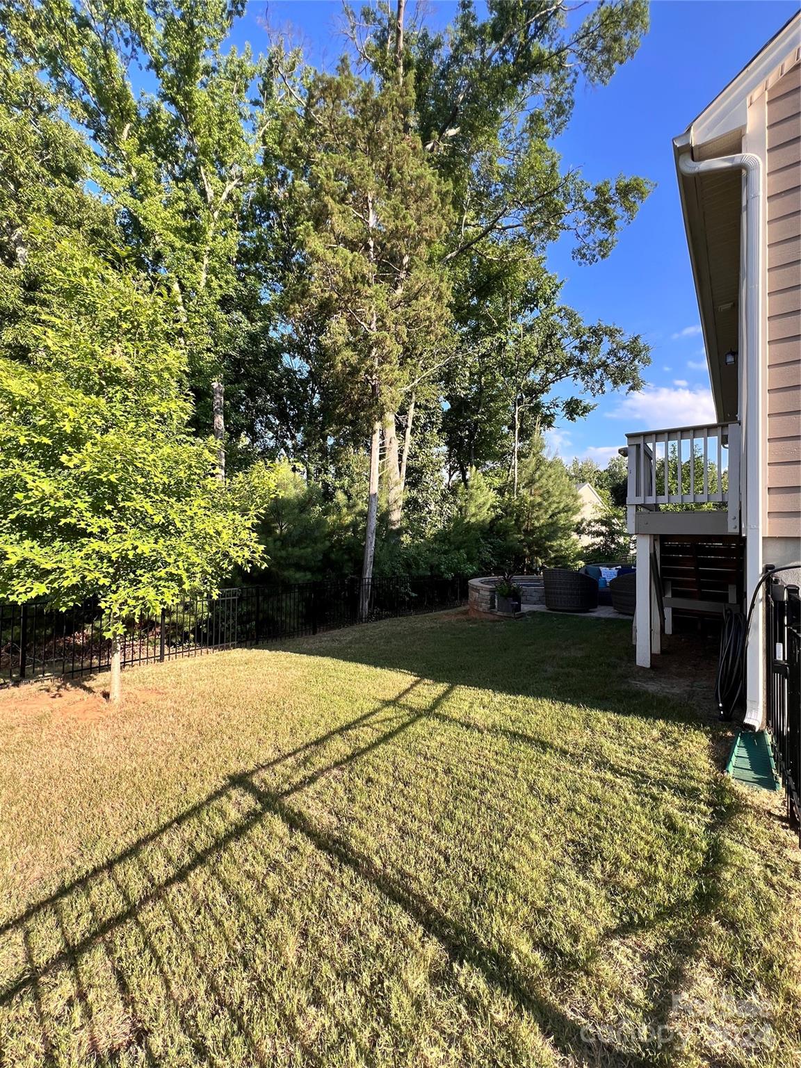 Lake Crest - Residential