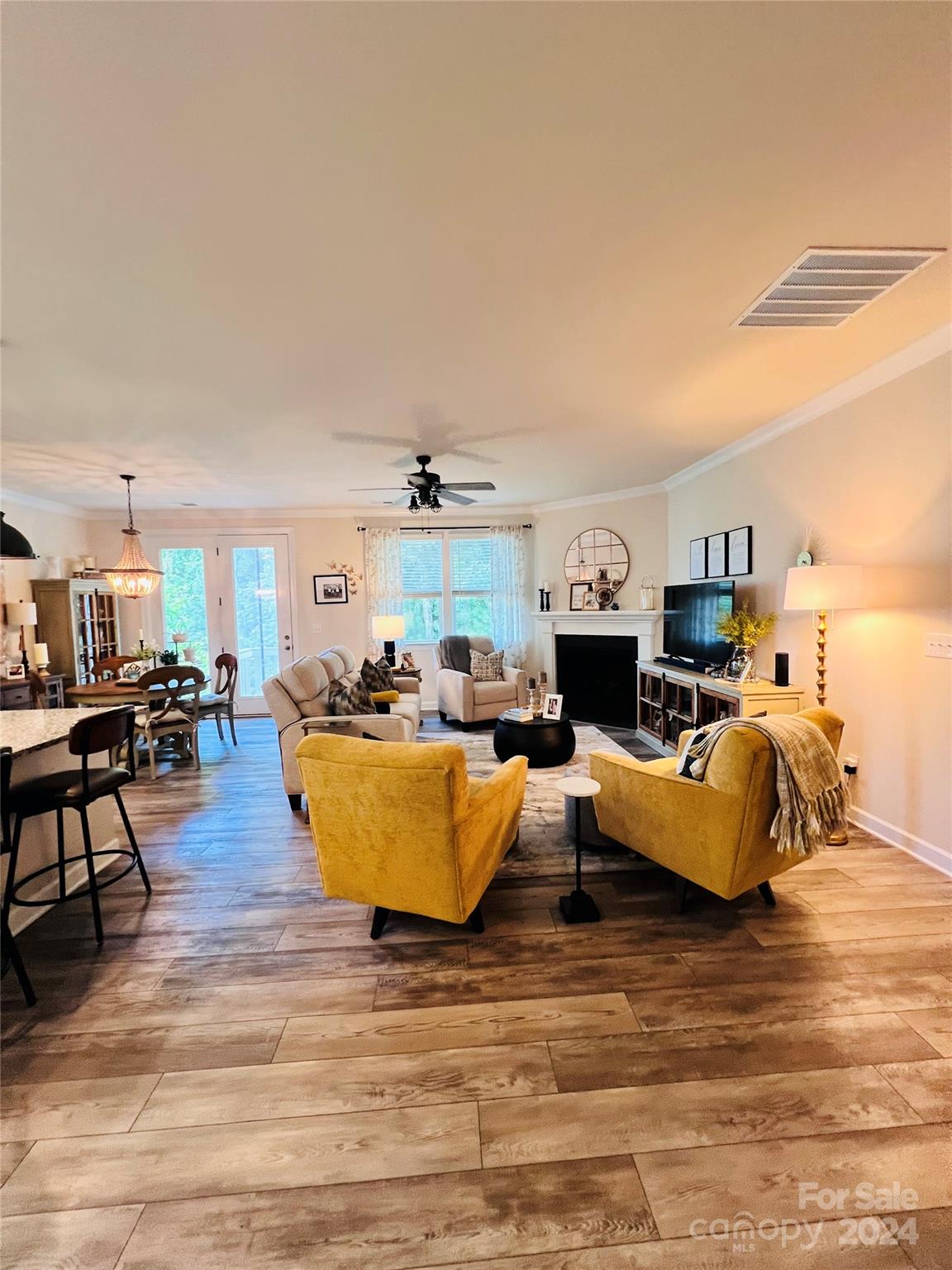 Lake Crest - Residential