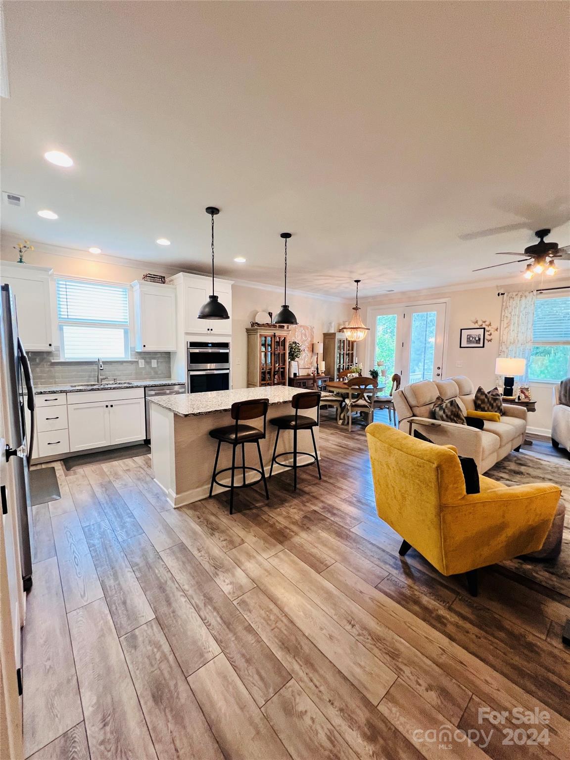 Lake Crest - Residential