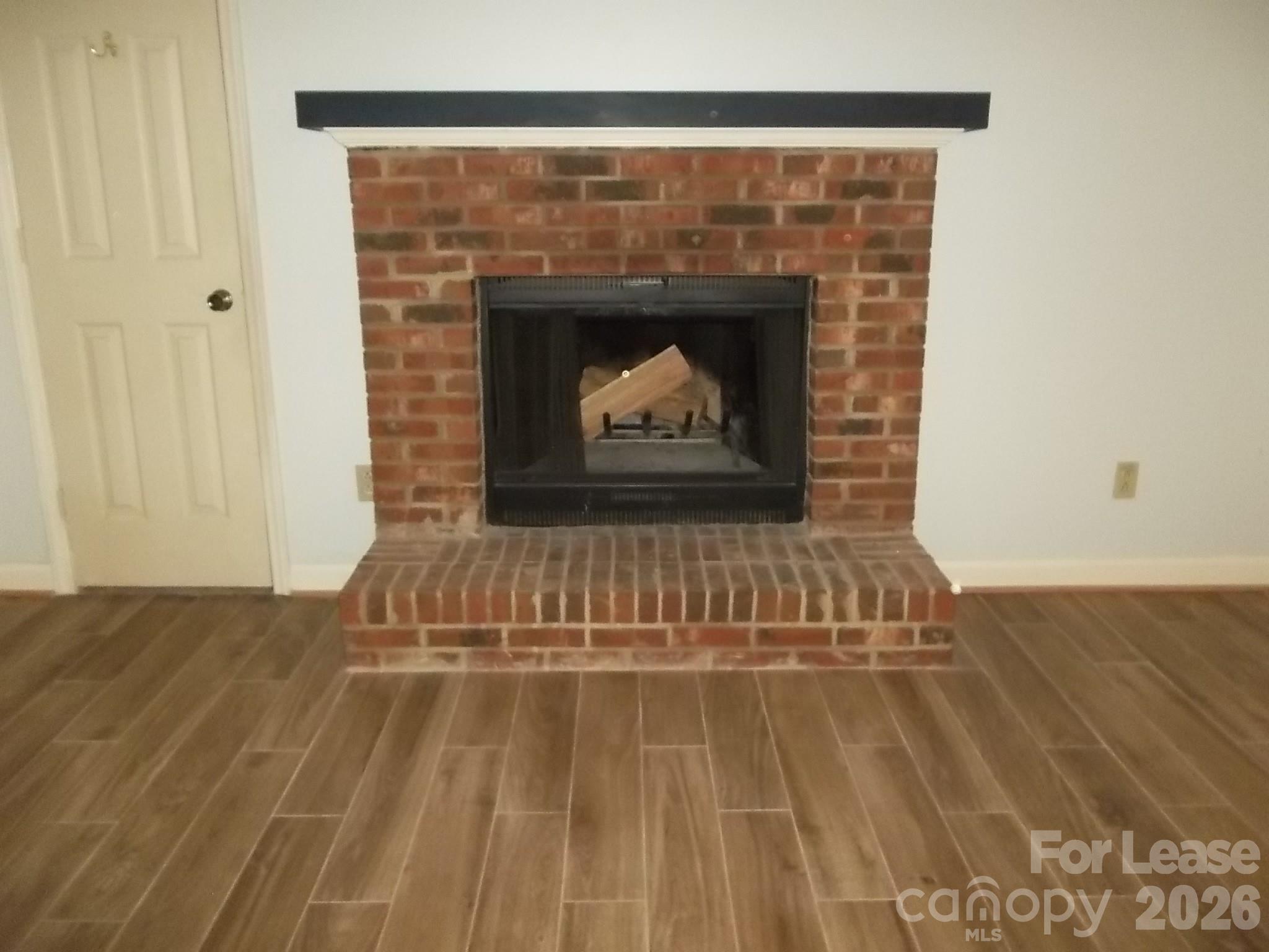 2141 Selwyn Avenue 103