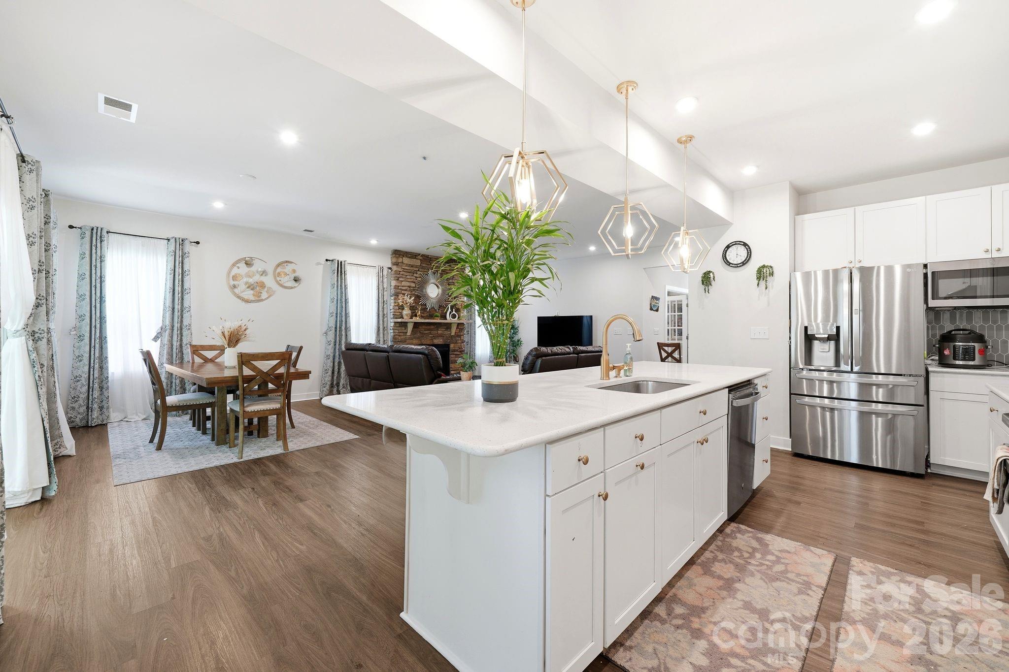 10129 Harvest Gold Drive