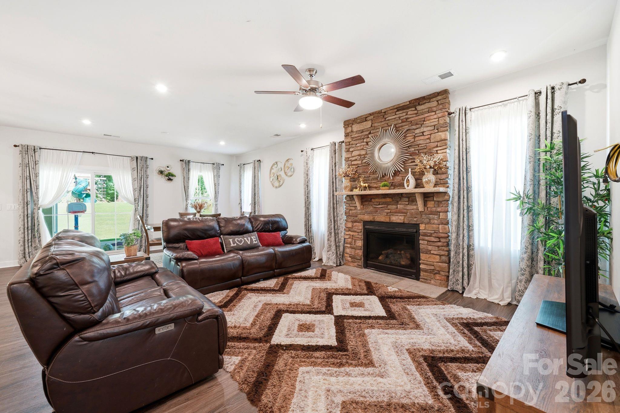 10129 Harvest Gold Drive