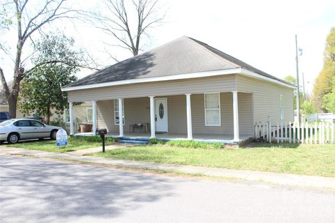 718 Live Oak Street Shelby NC 28151