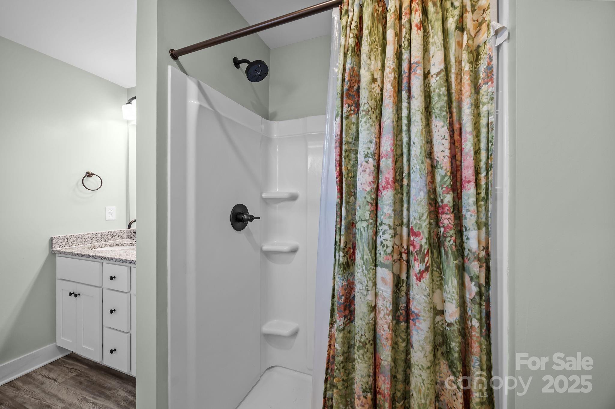 Thomas Chapel - Residential