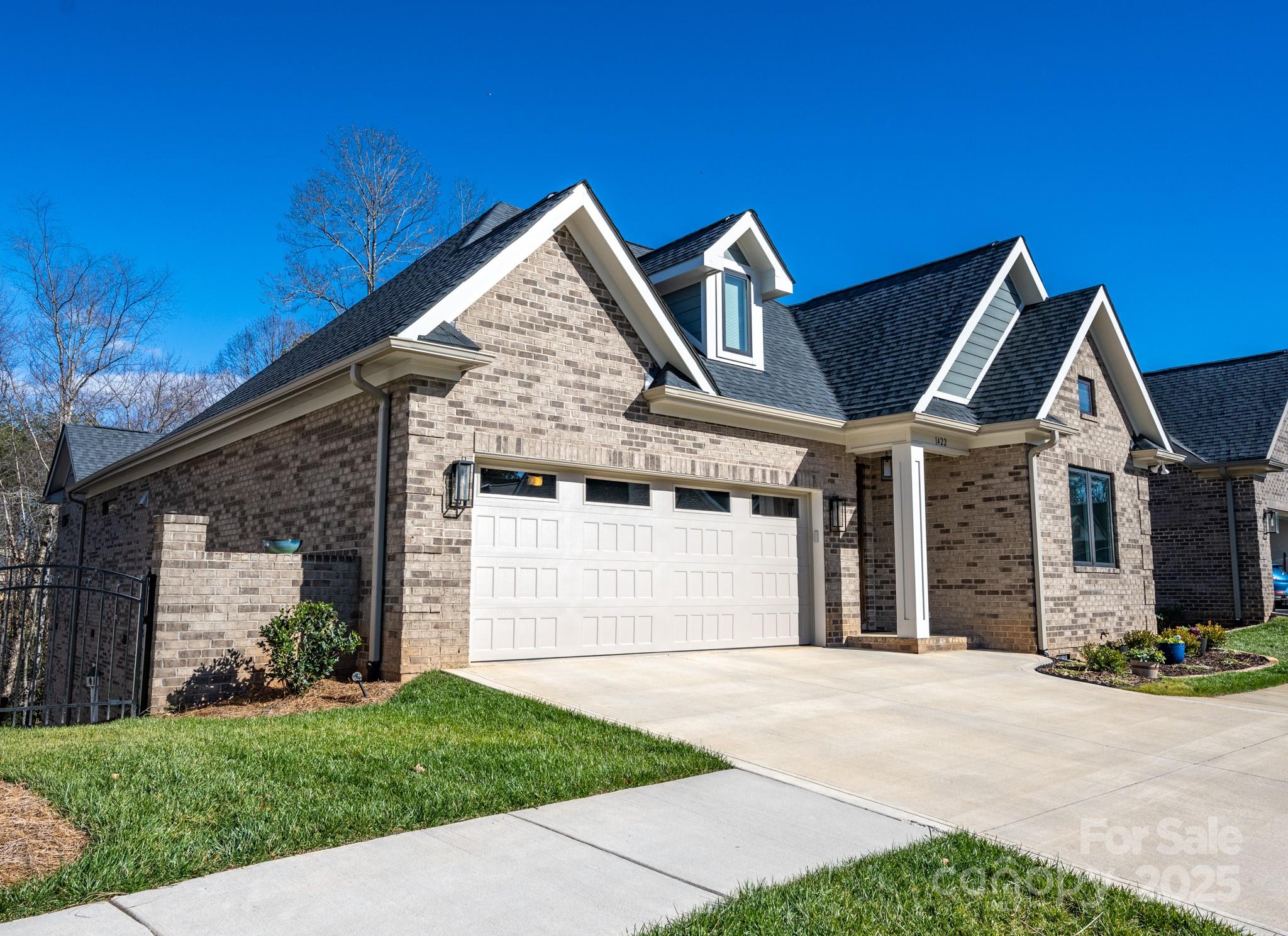 1422 Spring Ridge Lane