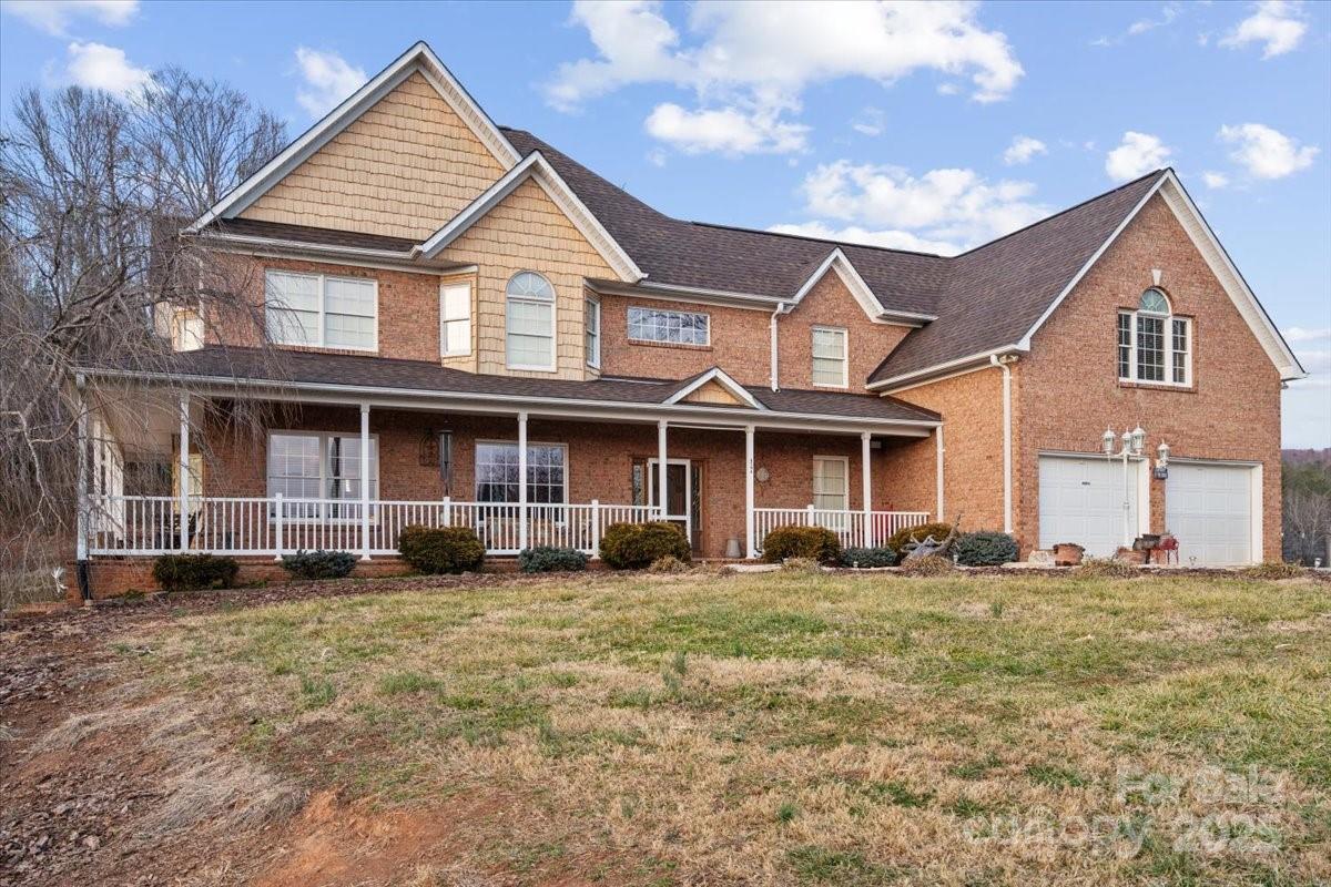 4594 Grandin Road