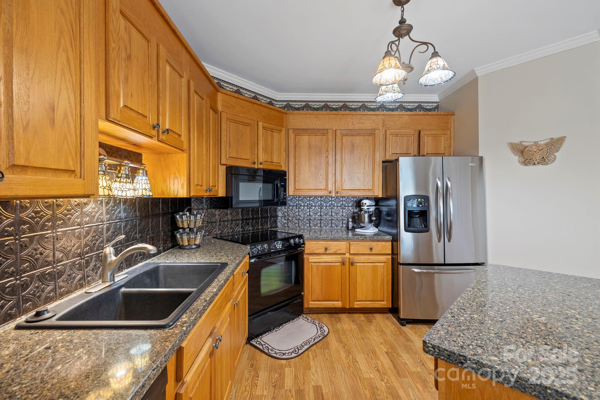 Links O Tryon - Residential