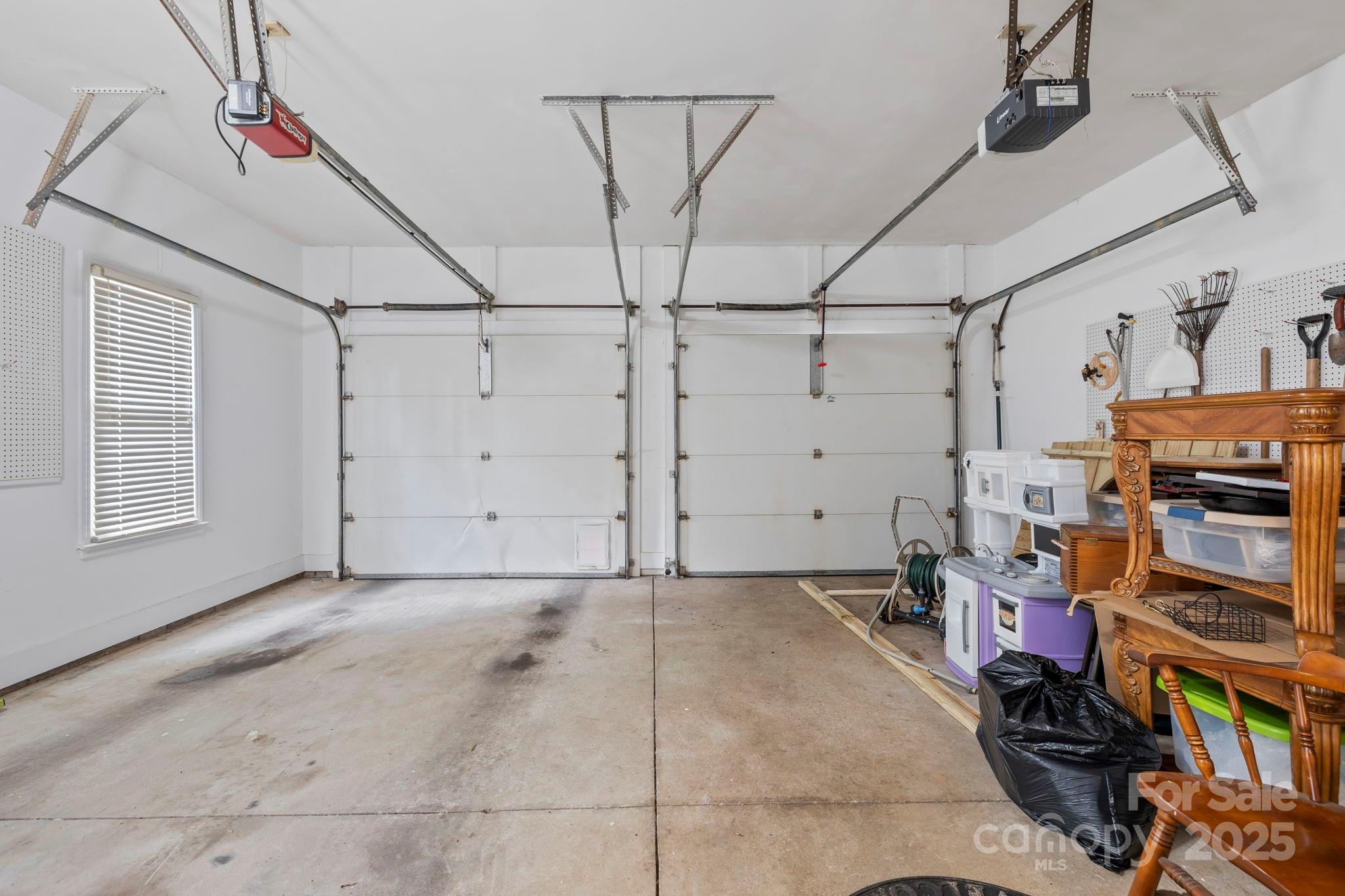 Links O Tryon - Residential