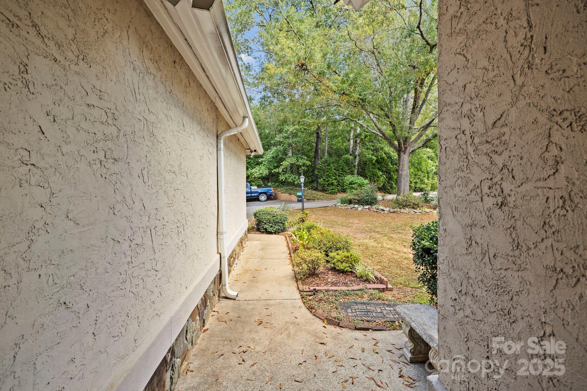 Links O Tryon - Residential