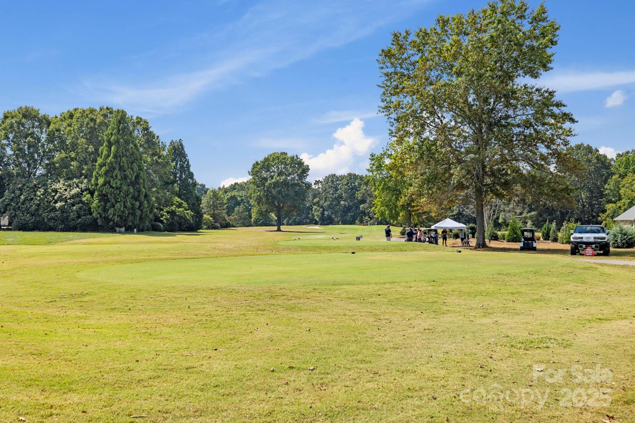 Links O Tryon - Residential