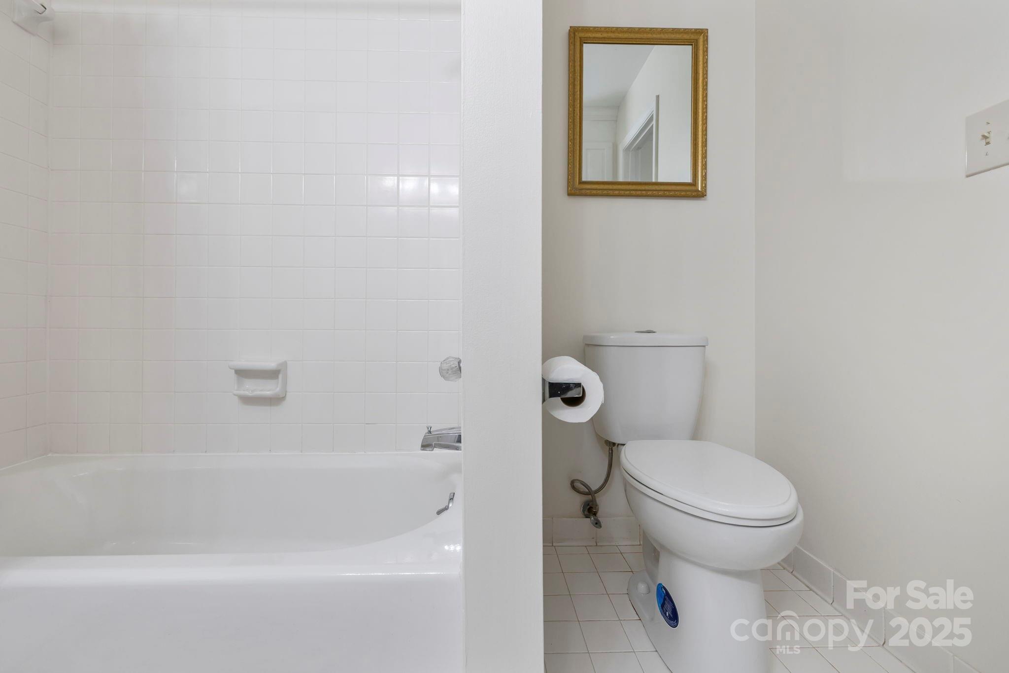 Links O Tryon - Residential