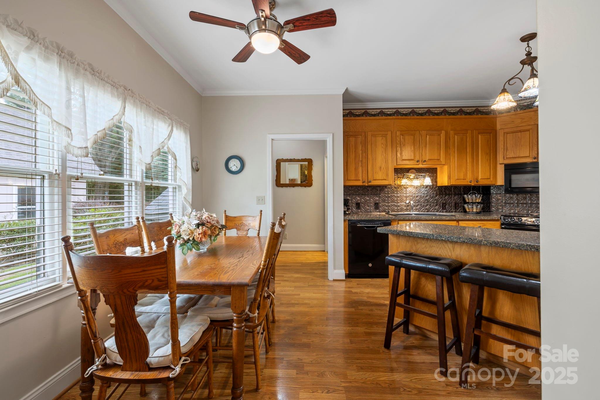 Links O Tryon - Residential