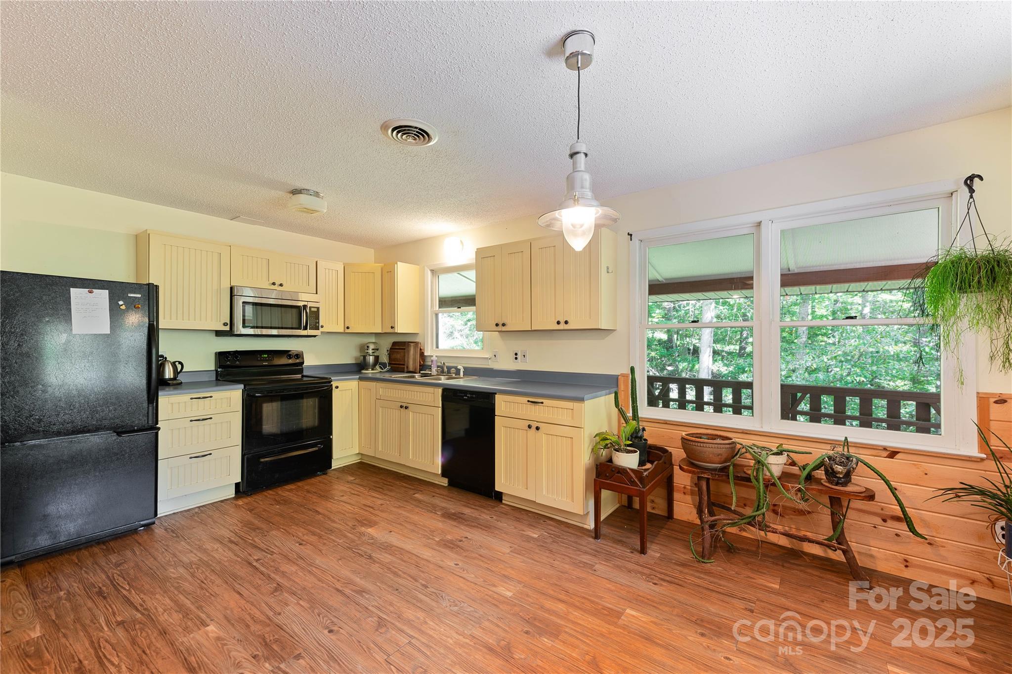 179 Cabin Hill Road