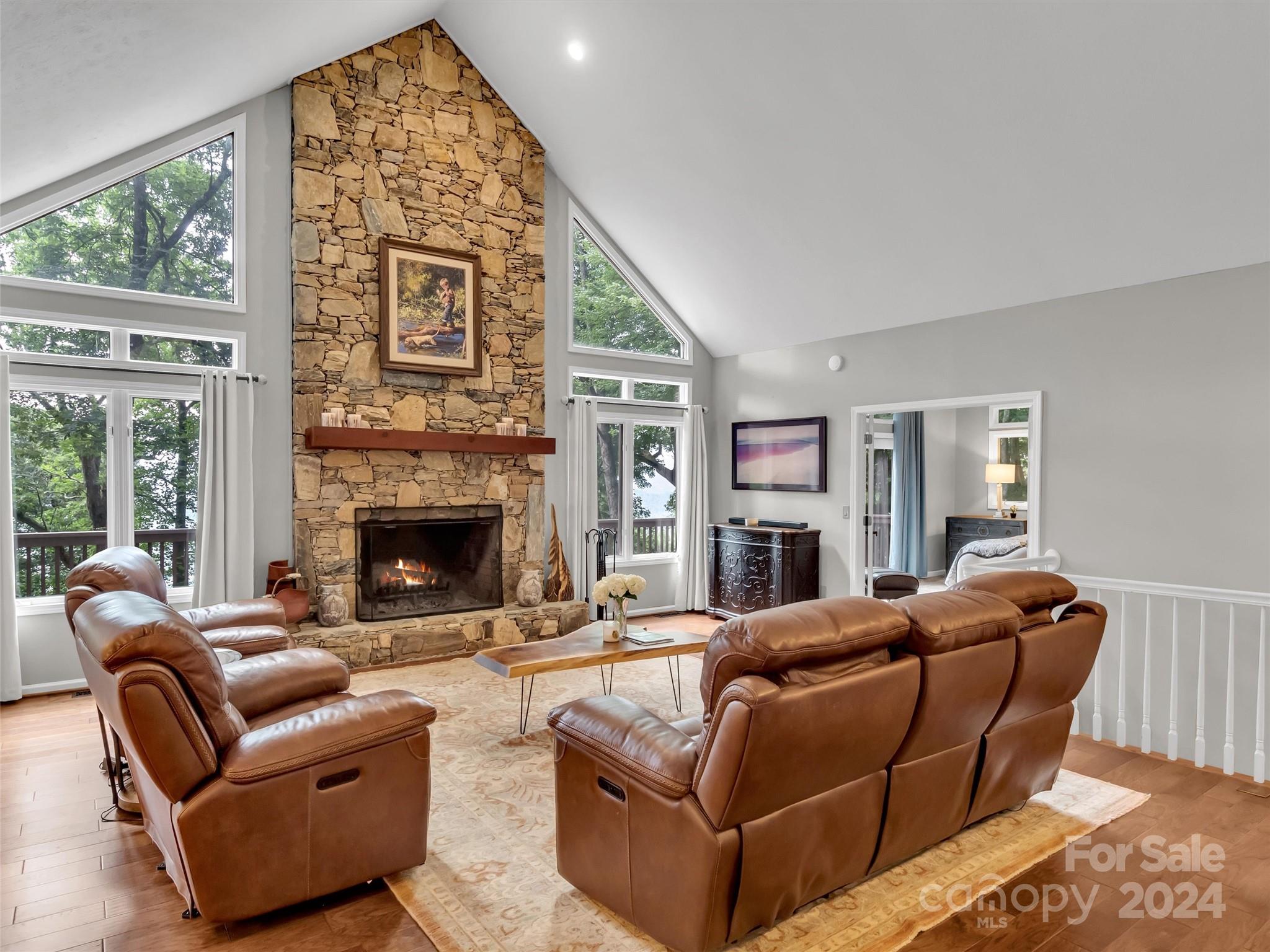 2525 Eagles Nest Road