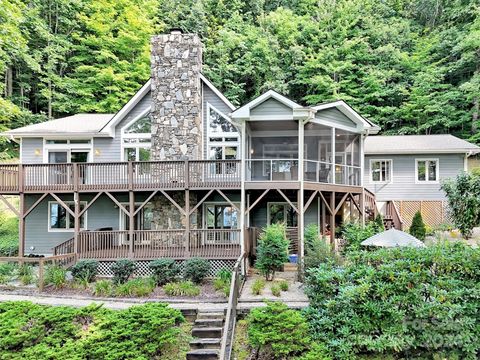 2525 Eagles Nest Road Waynesville NC 28786