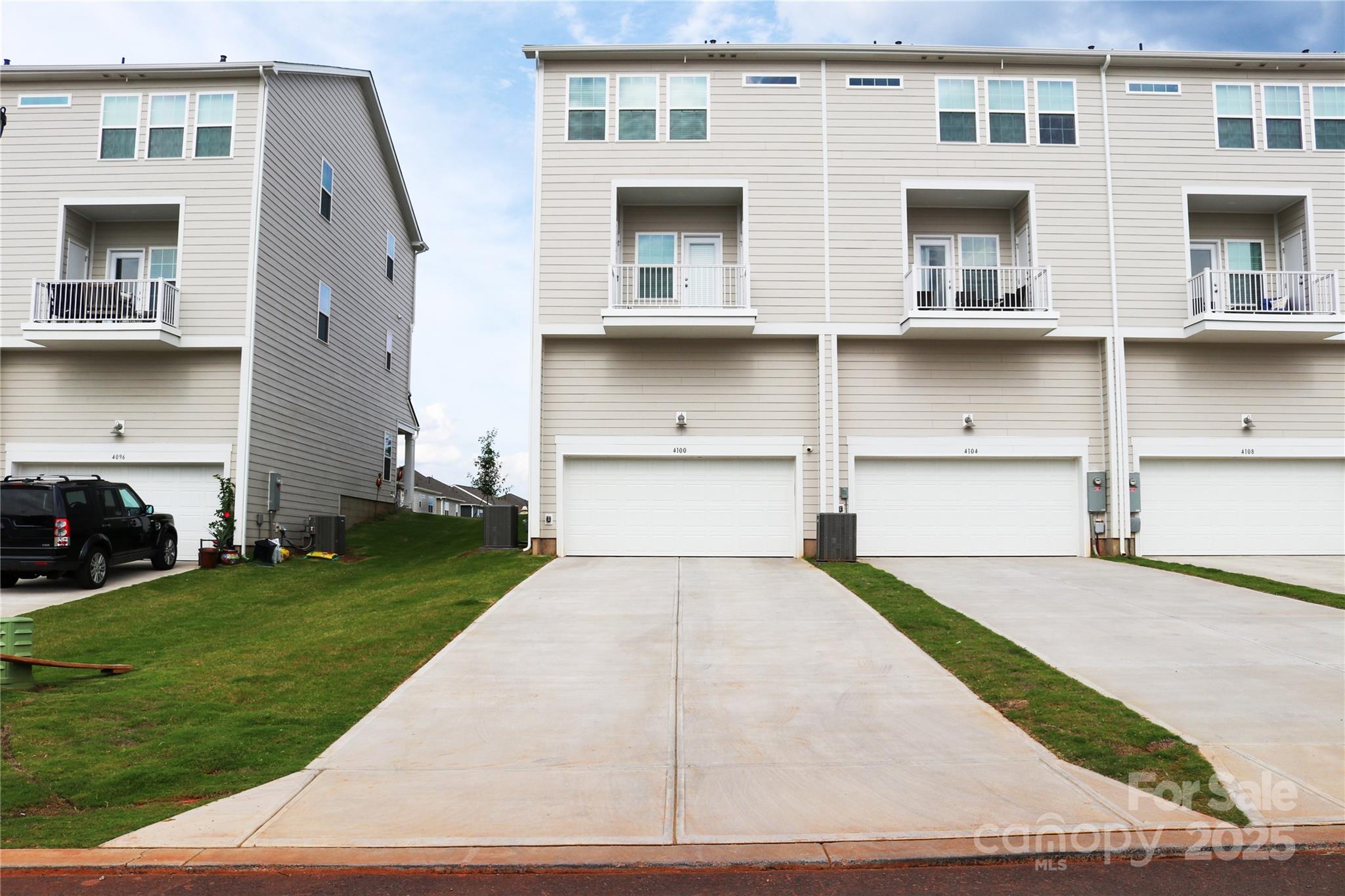 4100 Skyboat Circle