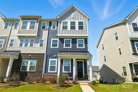 4100 Skyboat Circle Fort Mill SC 29715