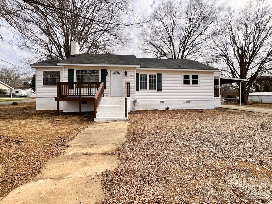 This completely remodeled house is a harmonious blend of modern elegance and cozy comfort. Featuring a brand new roof and newer windows, it not only looks fantastic but ensures your peace of mind and savings on utility bills.
Step inside to discover gorgeous new countertops and flooring that elevate the living space, providing a fresh and inviting atmosphere. The newer HVAC system and hot water heater promise year-round comfort and reliability.
With all these upgrades, this home is truly move-in ready! Don’t miss the chance to make it yours – schedule a showing today and experience the charm and quality for yourself!