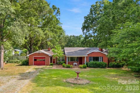 Photo of 2615 Unionville Indian Trail Road, Indian Trail, NC 28079 (MLS # 4397402)