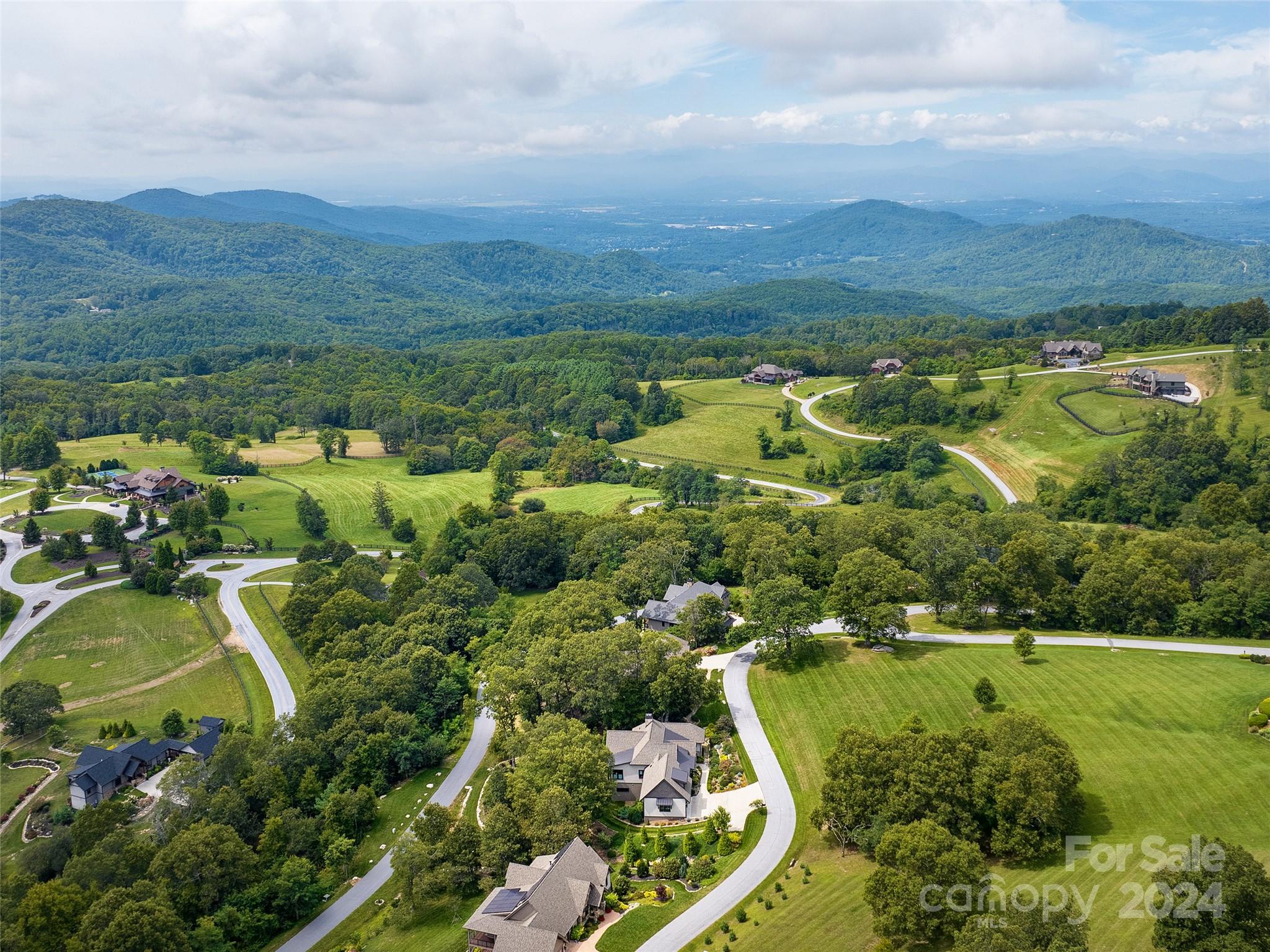 Grand Highlands at Bearwallow - Residential