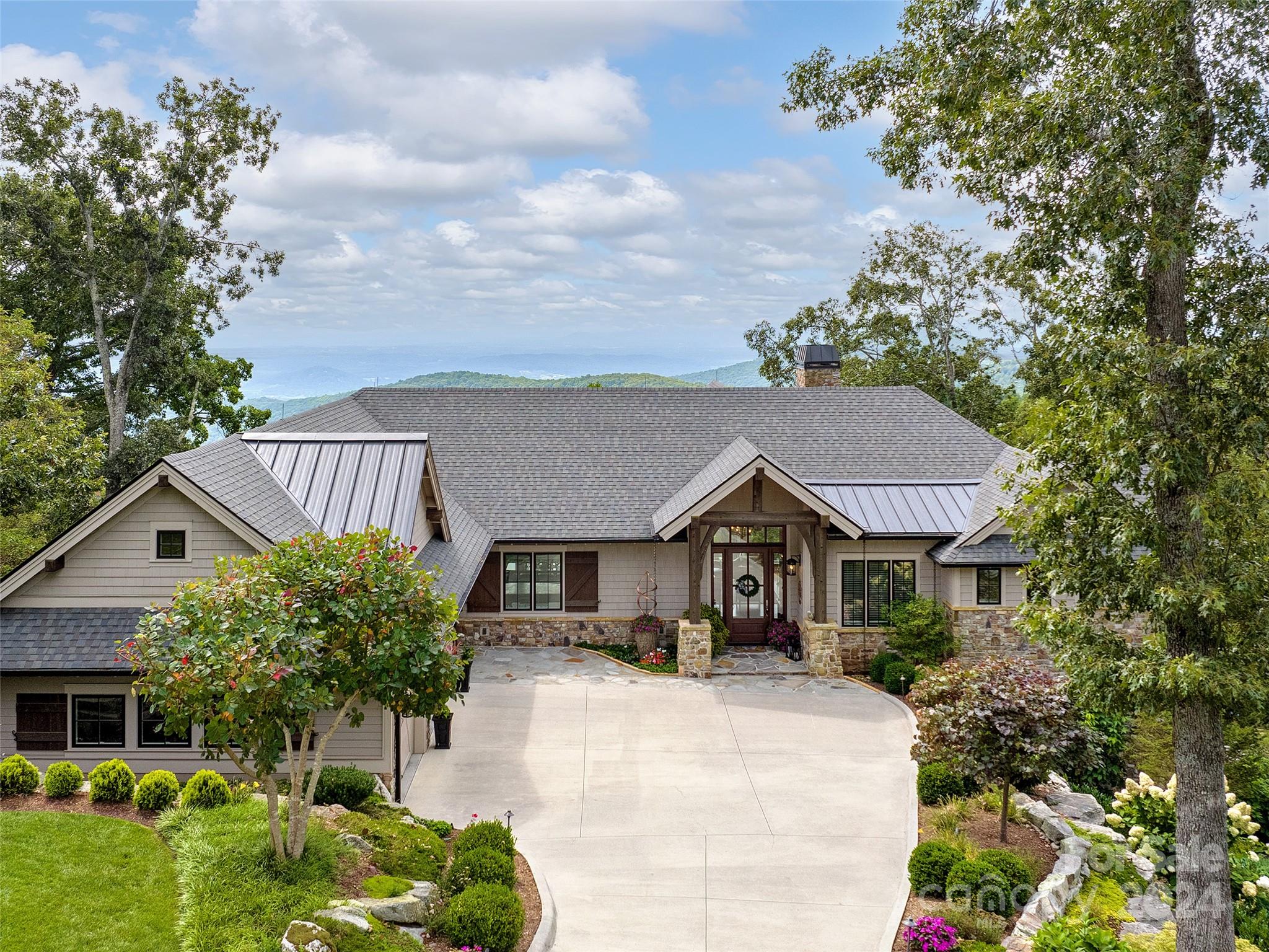 Grand Highlands at Bearwallow - Residential